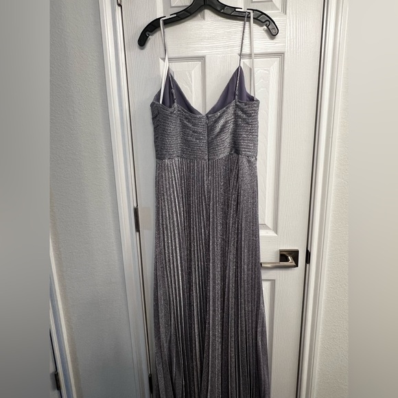 NWT $695 Halston Maycee Pleated Shimmer Jersey Gown Amethyst 10 - Picture 6 of 11